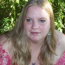 Cynthia Mapes's Instagram, Twitter & Facebook