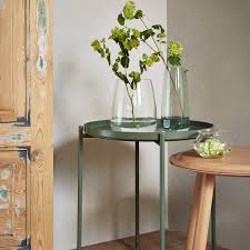 Simple And Stylish Our Multifunctional Gladom Tray Table Looks Great As A Display Stand But It S Also Perfect For Serving Guests Decor Vases Decor Home Decor