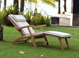 We first clean a teak chair with heavy gray patina from. Steamer Cushion White Navy Dark Green Teak Steamer Pad Casa Bella Furniture Uk