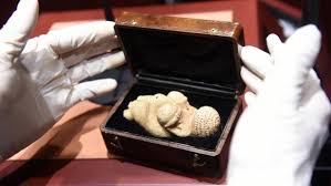 A 360 of a hot, palaeolithic chic. Die Geheimnisse Der Venus Von Willendorf Kurier At
