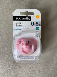 Suavinex Night & Day Silicone Pacifier 0-6m, 兒童＆孕婦用品, 護理及餵哺, 護理及餵哺- 奶咀-  Carousell