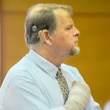 Deaf man sues town of Framingham, claiming police damaged his hands