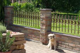 Terrasse Garten Vorplatz Wintergarten Zaun Mauer Gartenzaun