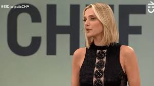 Kenita larraín se unirá a los 18 famosos chilenos que disputaran el primer lugar en la cocina. Chilevision Anuncia Un Nuevo Estreno El Discipulo Del Chef Famosos A La Cocina Tvenserio Com Tvenserio Com