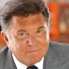 Larry Manetti Movies Bio And Lists On Mubi He is married to actress nancy decarl, and they have a son, lorenzo, born in 1980. larry manetti movies bio and lists