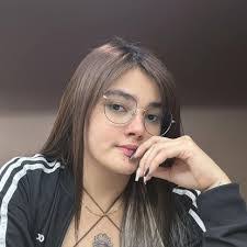 Melody Lopez's Instagram, Twitter & Facebook