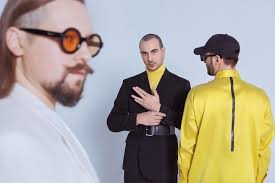 It's not about showing yourself off. Lithuania The Roop Release The Video For Discoteque Their Pabandom Is Naujo 2021 Contender Eurovisionary Eurovision News Worth Reading