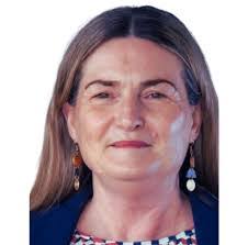 Liz Connell's Instagram, Twitter & Facebook