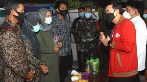 Diduga soal jual beli jabatan. Tag Bupati Nganjuk Mas Novi Bupati Mas Novi Takziah Dan Santuni Keluarga Awak Kri Nanggala 402 Asal Nganjuk Surya