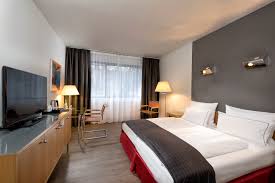 We are within walking distance of berlin's many quilt, craft and furniture shops, bulk food stores and restaurants. 4 Star Hotel Rooms In Berlin Holiday Inn Berlin City West