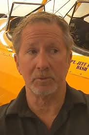 Jeff Dash's Instagram, Twitter & Facebook