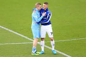Oleksandr zinchenko, 25, aus ukraine ➤ manchester city, seit 2016 ➤ linker verteidiger ➤ marktwert: 3izvu75jnqwp M