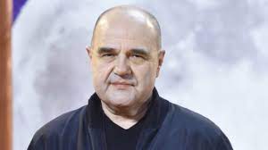 Do tej pory nie mieliśmy okazji oglądać go w takim wydaniu. Cezary Zak Juz Tak Nie Wyglada Fani Go Nie Poznaja Niesamowita Metamorfoza Aktora Magazyn Rmf Fm