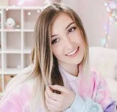 Görünümler 377 b20 gün önce. Vixella Birthday Real Name Age Weight Height Family Contact Details Boyfriend S Bio More Notednames