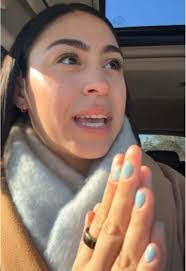 Isabella Harrison's Instagram, Twitter & Facebook