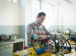 Specializarea ingineria transporturilor si a traficului işi găseşte utilitatea in societate prin implicaţiile diverse in companii de transport, departamente. LicenÈ›Äƒ Facultatea De Inginerie MecanicÄƒ