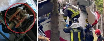 La cabina numero 3 della funivia mottarone che arriva quasi a destinazione, la fune che si spezza e la folle. Incidente Funivia Mottarone Il Giallo Del Forchettone Che Disattivava Il Freno Primi Indagati