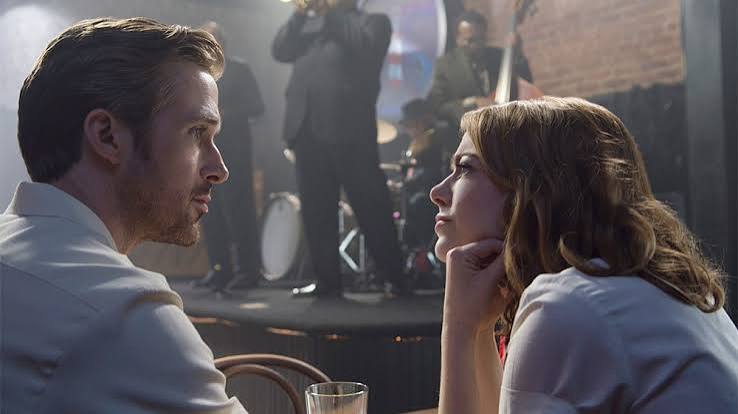 La La Land' Review: Ryan Gosling and Emma Stone in a Retro Musical