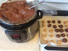 How do i choose the best double boiler? Use Your Ip As A Double Boiler Genius Put A Cup Or 2 Of Water In The Ip And Set It To Saute Place A Instant Pot Recipes Instant Recipes Instapot Recipes