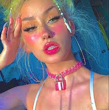 Frogtoaser In 2020 Indie Makeup Face Art Makeup Cute Makeup