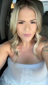 🌟 Hey everyone! I'm Jena, (said Gina), 41-year-old single mom/business  owner from East Mesa, and I'm