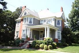 414 N 10th St Opelika Al 36801 Victorian Homes Old Houses For Sale Opelika