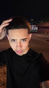 Jayden Lowe's Instagram, Twitter & Facebook