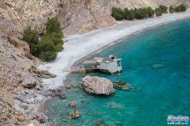 The beach is called like this because when someone digs a hole in the sand, sweet water appears from the ground. Kreta Glyka Nera Strande Auf Der Insel Kreta Crete Pl
