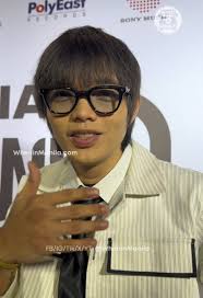 Arthur Nery samples his go-to karaoke song, “Rainbow” by South Border!  #TheOfficialPhilippinesChartLaunchParty #arthurnery