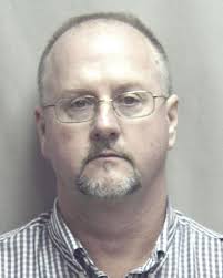 Man arrested in internet sting