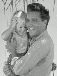 ⚘️On the set of Follow That Dream