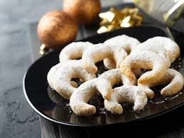 Weihnachtsplatzchen Mit Marmelade Rezept Fur Engelsaugen Rezept Rezepte Kochen Und Backen Vanillekipferl