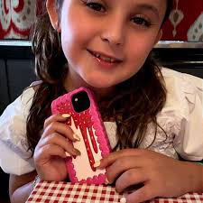 I'm looking for pink or purple quinces dress from Amazon that you have  brought and good review please post pic I'm trying to order one bt don't  know .my daughter theme is