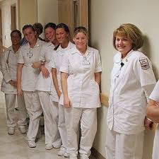 How much does an lpn make a year. What Does An Lpn Do Lpn Job Description What Does Lpn Stand For