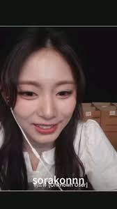 💗 TWICE Tzuyu confirming her Applied Psychology bachelor degree at UEMC  and saying that it has been about a year and she studied that online 💖