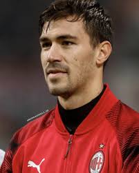 «sicuramente è molto bello questo momento, ci siamo. Alessio Romagnoli Forzamilan Calcio