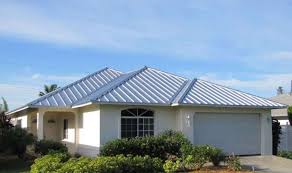 Atap rumah berfungsi untuk melindungi bangunan rumah dari panas, dingin, hujan dan terpaan angin. 20 Model Atap Rumah Minimalis Modern Klasik Top