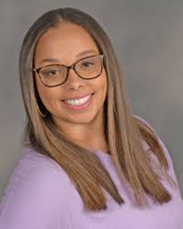 Summer Ferrell's Instagram, Twitter & Facebook