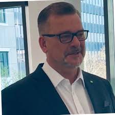 Michael Richter Email & Phone Number