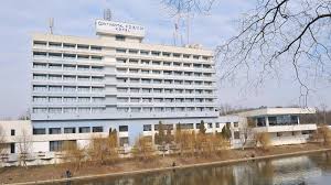 Hotelul muncel se afla foarte aproape de centrul statiunii baile felix. Accommodation Oradea Hotel In Oradea Continental Forum Oradea 4