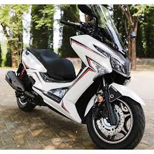 Perkembangan itu turut disertai dengan pengenalan tiga model skuter automatik terbaru untuk pasaran tempatan; Elegan 250 Price Promotion Jun 2021 Biggo Malaysia