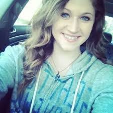 Kendra Sides's Instagram, Twitter & Facebook