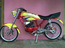 Sebelum membahas cara modifikasi rx king, mari flash back sebentar tentang sejarah motor ini. Modifikasi Yamaha Rx King Airbrush Tapete Rx Konig 640x480 Wallpapertip