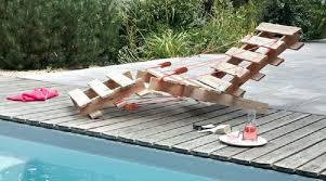 Chaise longue, table de jardin, parasol, balancelle, desserte pliante à roulettes. Comment Fabriquer Son Salon De Jardin En Palettes En Bois Vivre Demain