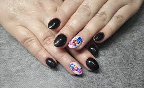 Nail polish with no harmful ingredients such as dbp and turuen, and various treatment. Studio Urody Barbarossa Home Facebook