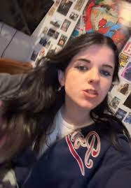 Honey Hickman's Instagram, Twitter & Facebook