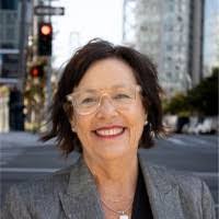 Hilary Gaines's Instagram, Twitter & Facebook