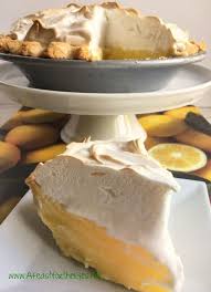 Mile High Lemon Meringue Pie A Feast For The Eyes Recipe In 2020 Lemon Meringue Pie King Arthur Flour Recipes Meringue Pie