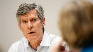 10 Photos: Fred Hubbell talks with the Register editorial board