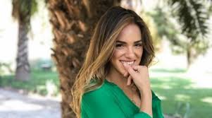 Es hijo de los vecinos coihuecanos don rené chandía montes, ya fallecido, y de doña silvia alarcón riquelme. Crp5y61hm7k8jm